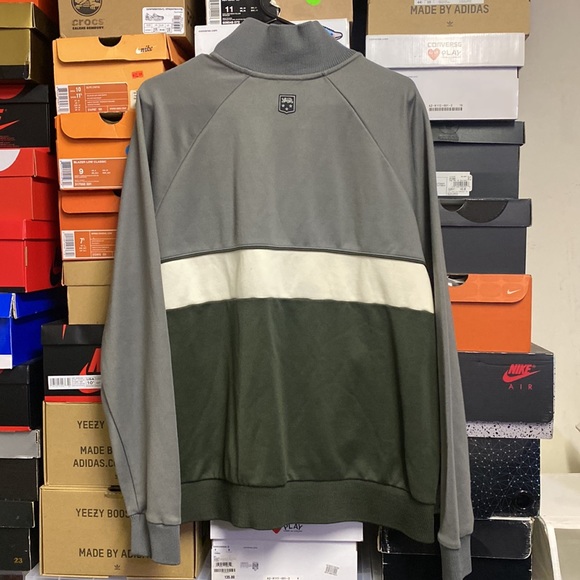 Mossimo track jacket - Picture 2 of 3